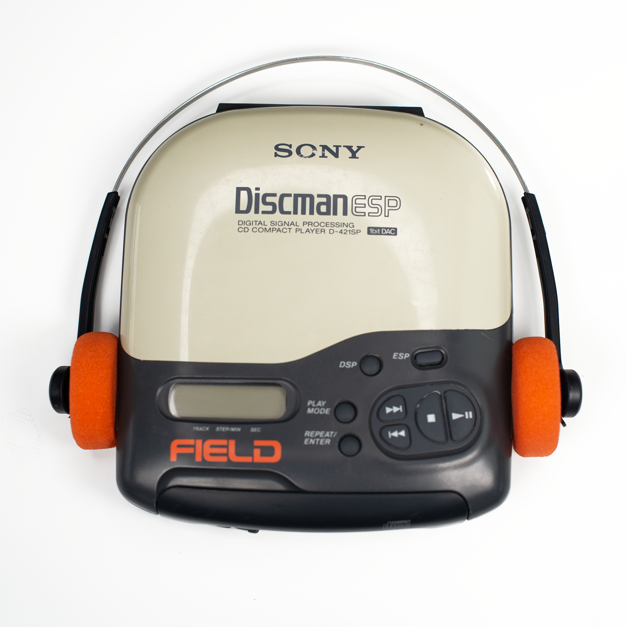 SONY SPORTS DISCMAN D-421SP BEIGE PORTABLE CD PLAYER – High SONY SPORTS DISCMAN D-421SP BEIGE PORTABLE CD PLAYER – High